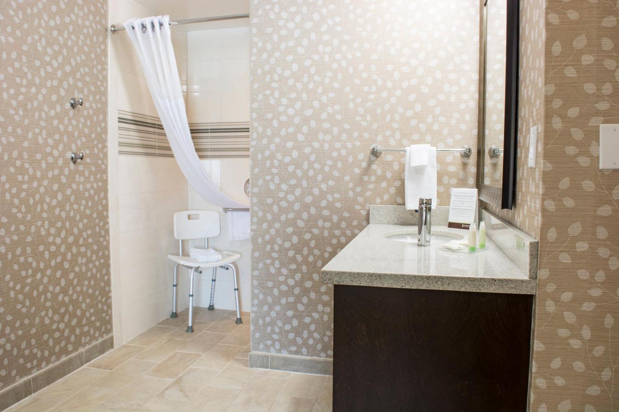 Staybridge Suites Chihuahua By Ihg Bagian luar foto