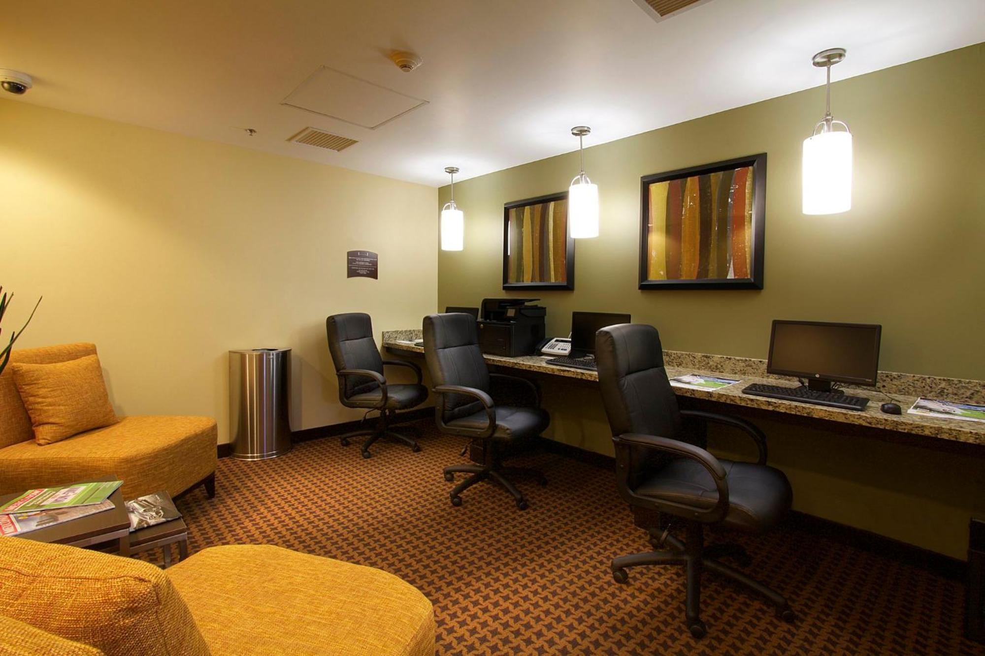 Staybridge Suites Chihuahua By Ihg Bagian luar foto